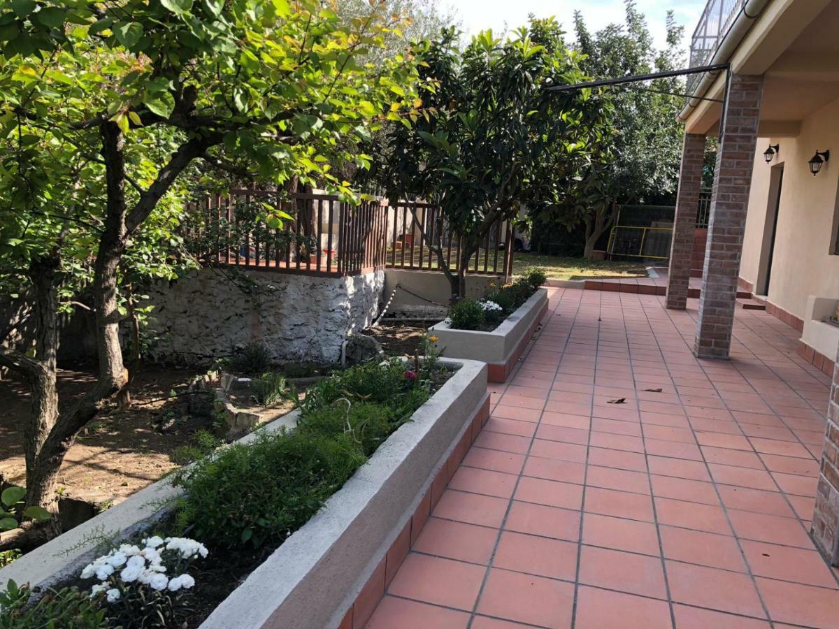 Вилла Carrubo - Giardino In Citta Катания Экстерьер фото